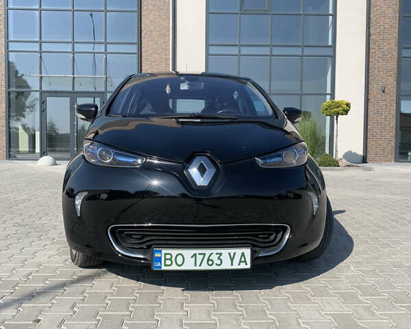 Черный Рено Зое, объемом двигателя 0 л и пробегом 86 тыс. км за 7500 $, фото 1 на Automoto.ua