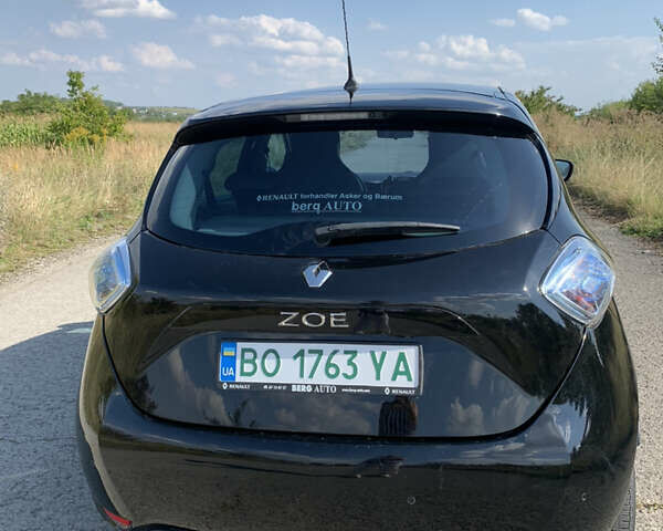 Черный Рено Зое, объемом двигателя 0 л и пробегом 86 тыс. км за 7500 $, фото 9 на Automoto.ua