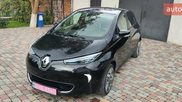 Черный Рено Зое, объемом двигателя 0 л и пробегом 97 тыс. км за 7650 $, фото 2 на Automoto.ua