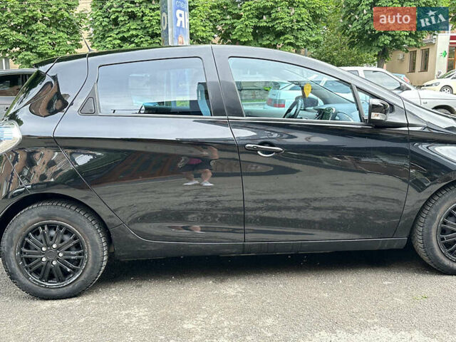 Черный Рено Зое, объемом двигателя 0 л и пробегом 68 тыс. км за 8400 $, фото 6 на Automoto.ua