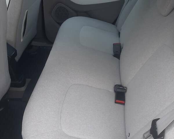 Чорний Рено Зое, об'ємом двигуна 0 л та пробігом 99 тис. км за 7350 $, фото 20 на Automoto.ua