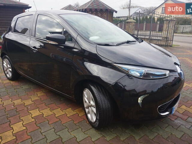 Черный Рено Зое, объемом двигателя 0 л и пробегом 45 тыс. км за 7555 $, фото 14 на Automoto.ua