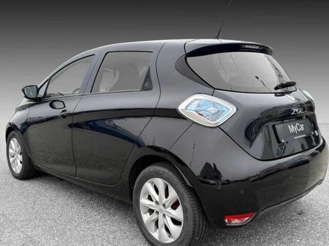 Черный Рено Зое, объемом двигателя 0 л и пробегом 58 тыс. км за 7300 $, фото 3 на Automoto.ua