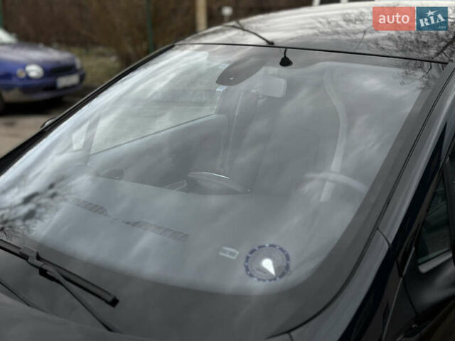 Черный Рено Зое, объемом двигателя 0 л и пробегом 85 тыс. км за 8800 $, фото 4 на Automoto.ua