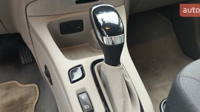 Черный Рено Зое, объемом двигателя 0 л и пробегом 97 тыс. км за 7650 $, фото 24 на Automoto.ua