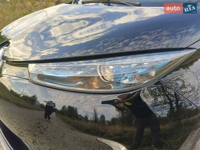 Черный Рено Зое, объемом двигателя 0 л и пробегом 99 тыс. км за 7550 $, фото 2 на Automoto.ua