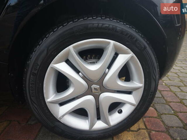 Черный Рено Зое, объемом двигателя 0 л и пробегом 45 тыс. км за 7555 $, фото 66 на Automoto.ua