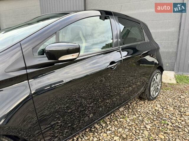 Чорний Рено Зое, об'ємом двигуна 0 л та пробігом 82 тис. км за 6300 $, фото 12 на Automoto.ua