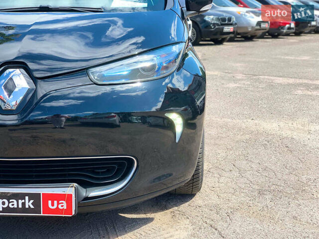 Черный Рено Зое, объемом двигателя 0 л и пробегом 125 тыс. км за 6330 $, фото 8 на Automoto.ua
