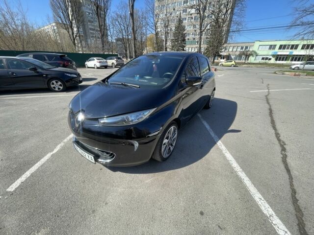 Черный Рено Зое, объемом двигателя 0 л и пробегом 92 тыс. км за 7699 $, фото 3 на Automoto.ua