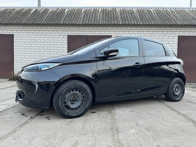 Черный Рено Зое, объемом двигателя 0 л и пробегом 92 тыс. км за 6600 $, фото 1 на Automoto.ua