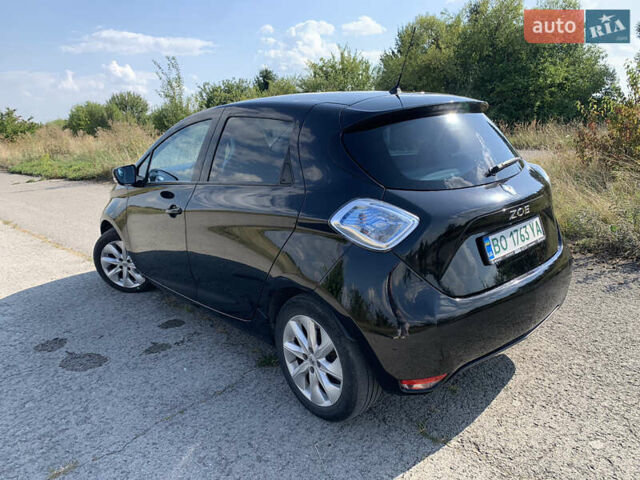 Черный Рено Зое, объемом двигателя 0 л и пробегом 86 тыс. км за 7500 $, фото 7 на Automoto.ua