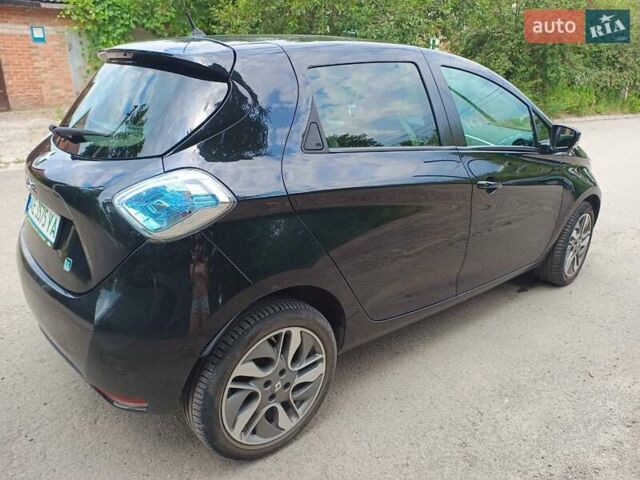 Черный Рено Зое, объемом двигателя 0 л и пробегом 100 тыс. км за 7800 $, фото 4 на Automoto.ua