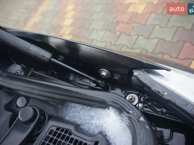 Черный Рено Зое, объемом двигателя 0 л и пробегом 45 тыс. км за 7555 $, фото 52 на Automoto.ua