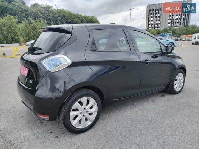 Черный Рено Зое, объемом двигателя 0 л и пробегом 101 тыс. км за 6550 $, фото 5 на Automoto.ua