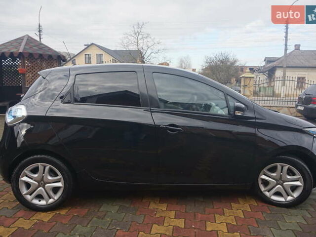 Черный Рено Зое, объемом двигателя 0 л и пробегом 45 тыс. км за 7555 $, фото 15 на Automoto.ua