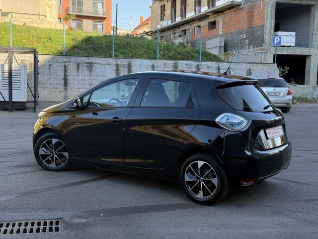 Черный Рено Зое, объемом двигателя 0 л и пробегом 21 тыс. км за 10318 $, фото 4 на Automoto.ua