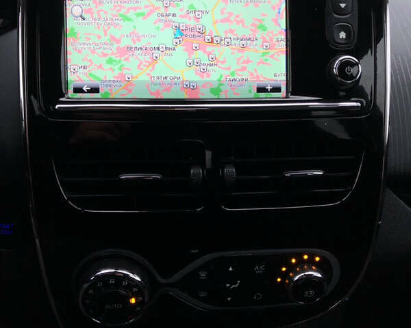 Чорний Рено Зое, об'ємом двигуна 0 л та пробігом 68 тис. км за 9450 $, фото 35 на Automoto.ua