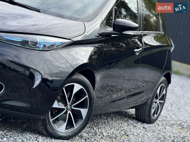 Черный Рено Зое, объемом двигателя 0 л и пробегом 99 тыс. км за 9950 $, фото 8 на Automoto.ua
