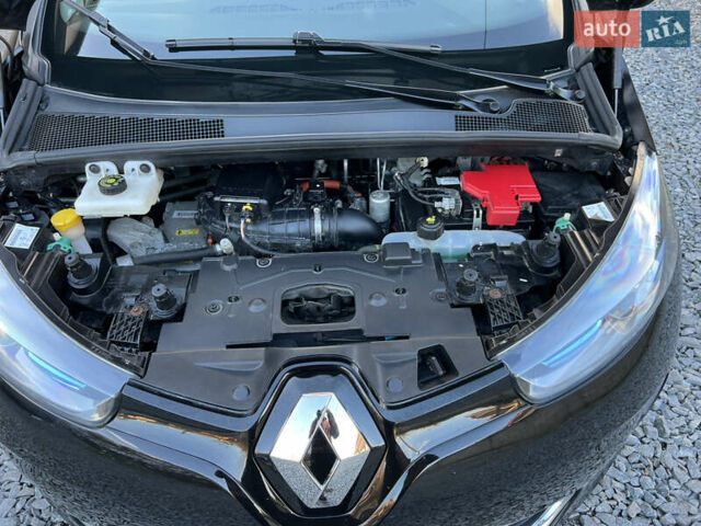 Чорний Рено Зое, об'ємом двигуна 0 л та пробігом 140 тис. км за 9200 $, фото 84 на Automoto.ua