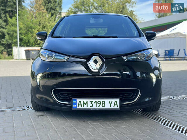 Черный Рено Зое, объемом двигателя 0 л и пробегом 85 тыс. км за 11950 $, фото 2 на Automoto.ua