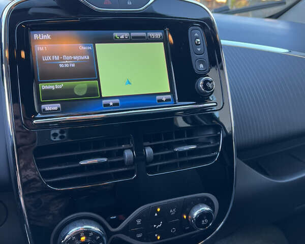 Чорний Рено Зое, об'ємом двигуна 0 л та пробігом 140 тис. км за 9200 $, фото 60 на Automoto.ua