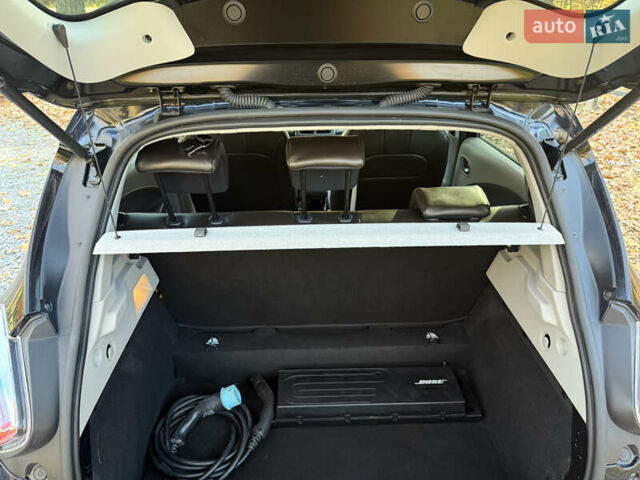 Чорний Рено Зое, об'ємом двигуна 0 л та пробігом 70 тис. км за 9999 $, фото 31 на Automoto.ua