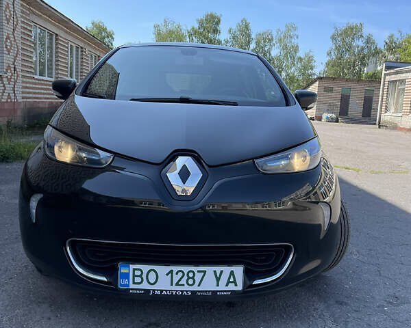 Черный Рено Зое, объемом двигателя 0 л и пробегом 126 тыс. км за 9000 $, фото 3 на Automoto.ua