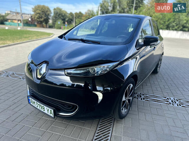 Черный Рено Зое, объемом двигателя 0 л и пробегом 85 тыс. км за 11950 $, фото 10 на Automoto.ua