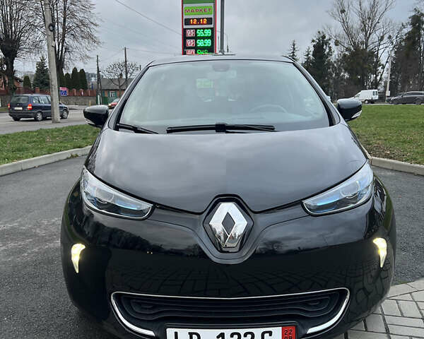 Черный Рено Зое, объемом двигателя 0 л и пробегом 100 тыс. км за 9200 $, фото 1 на Automoto.ua