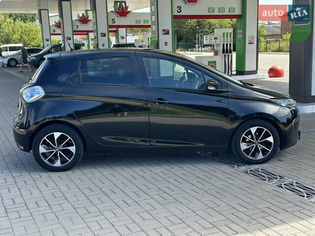 Черный Рено Зое, объемом двигателя 0 л и пробегом 85 тыс. км за 11950 $, фото 4 на Automoto.ua