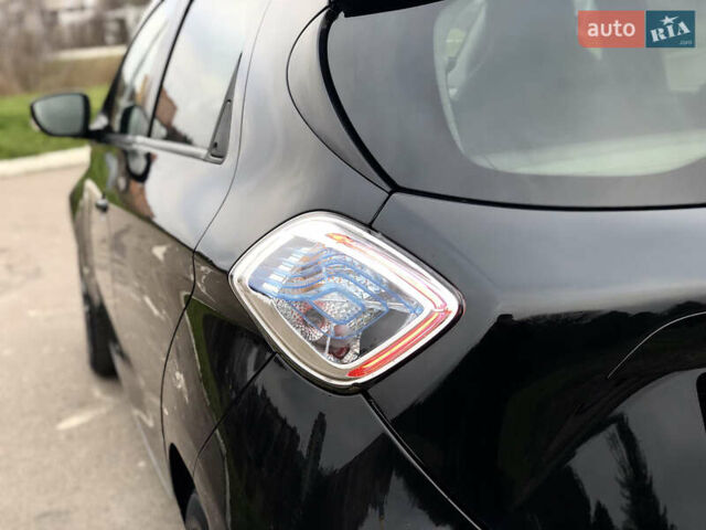 Чорний Рено Зое, об'ємом двигуна 0 л та пробігом 68 тис. км за 9800 $, фото 21 на Automoto.ua