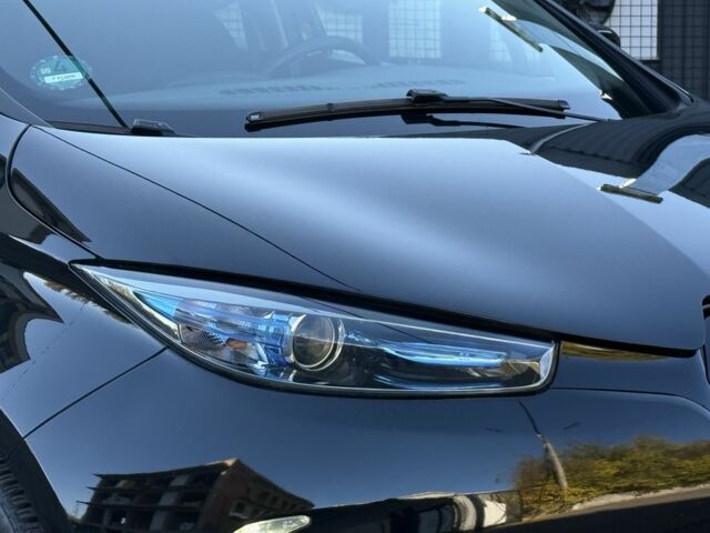 Черный Рено Зое, объемом двигателя 0 л и пробегом 21 тыс. км за 10318 $, фото 7 на Automoto.ua