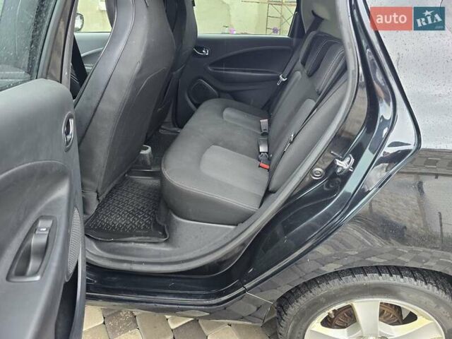 Чорний Рено Зое, об'ємом двигуна 0 л та пробігом 100 тис. км за 8999 $, фото 30 на Automoto.ua