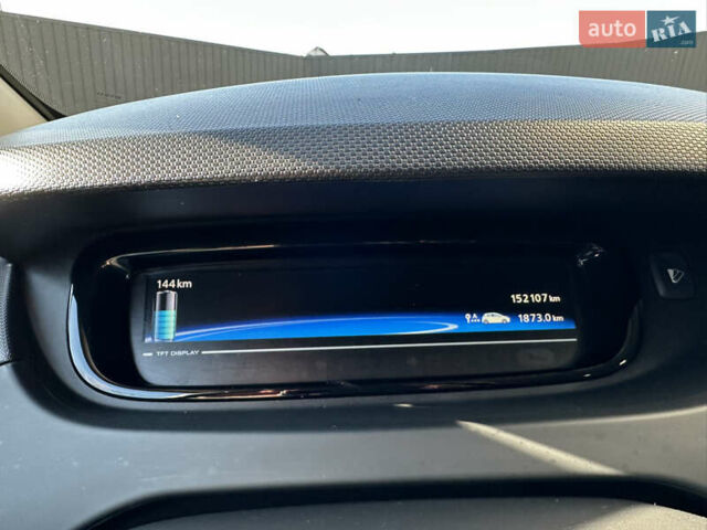 Черный Рено Зое, объемом двигателя 0 л и пробегом 152 тыс. км за 8700 $, фото 8 на Automoto.ua