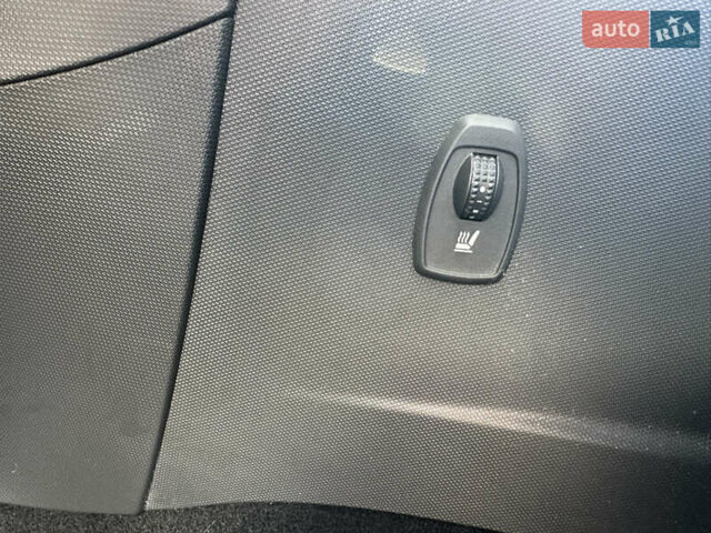 Черный Рено Зое, объемом двигателя 0 л и пробегом 152 тыс. км за 8700 $, фото 12 на Automoto.ua