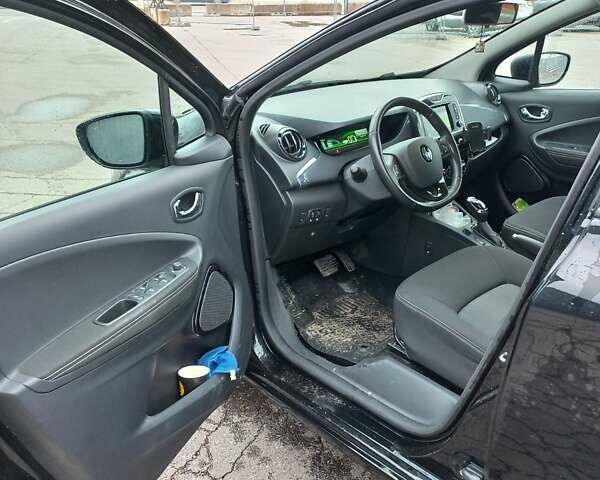 Чорний Рено Зое, об'ємом двигуна 0 л та пробігом 138 тис. км за 9999 $, фото 12 на Automoto.ua