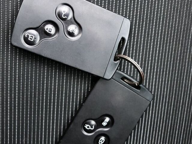 Чорний Рено Зое, об'ємом двигуна 0 л та пробігом 68 тис. км за 9500 $, фото 18 на Automoto.ua