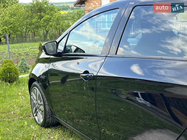 Черный Рено Зое, объемом двигателя 0 л и пробегом 91 тыс. км за 9150 $, фото 32 на Automoto.ua