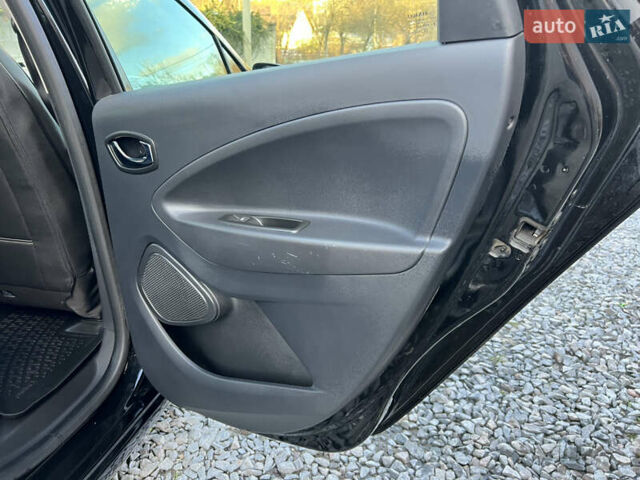 Чорний Рено Зое, об'ємом двигуна 0 л та пробігом 140 тис. км за 9200 $, фото 55 на Automoto.ua