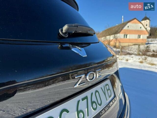 Чорний Рено Зое, об'ємом двигуна 0 л та пробігом 117 тис. км за 9700 $, фото 16 на Automoto.ua