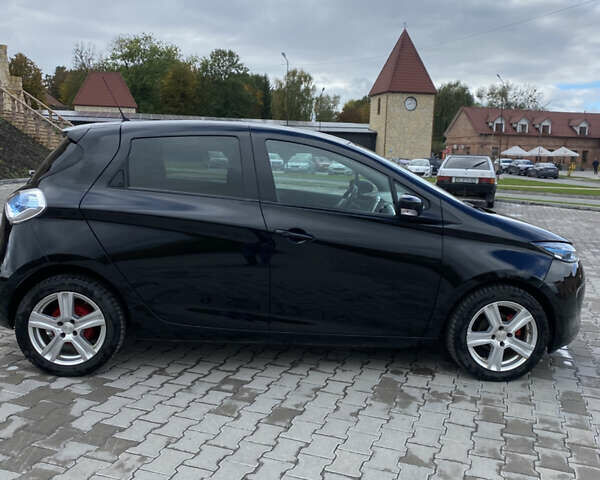 Черный Рено Зое, объемом двигателя 0 л и пробегом 136 тыс. км за 8800 $, фото 5 на Automoto.ua