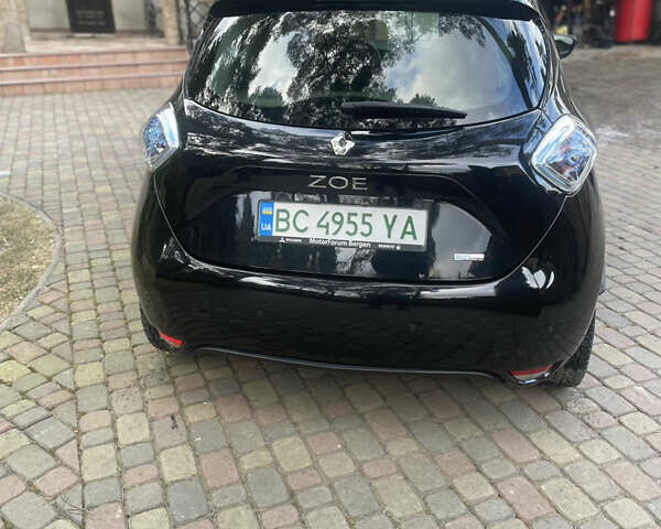 Черный Рено Зое, объемом двигателя 0 л и пробегом 98 тыс. км за 10100 $, фото 6 на Automoto.ua