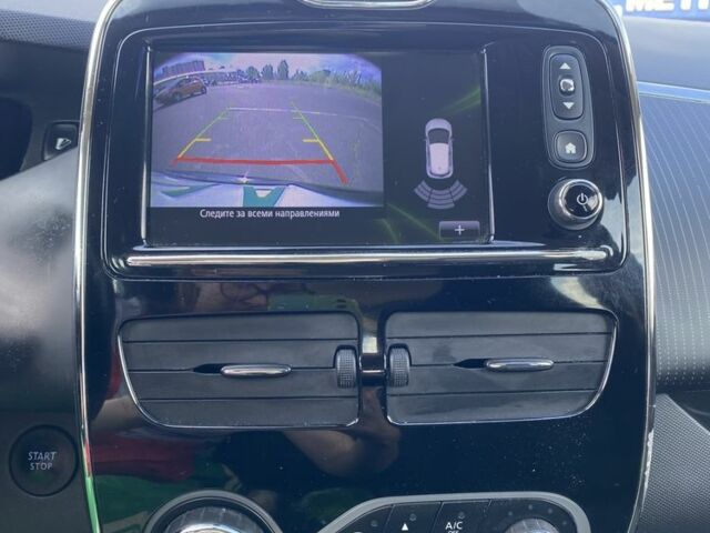 Черный Рено Зое, объемом двигателя 0 л и пробегом 100 тыс. км за 9800 $, фото 10 на Automoto.ua