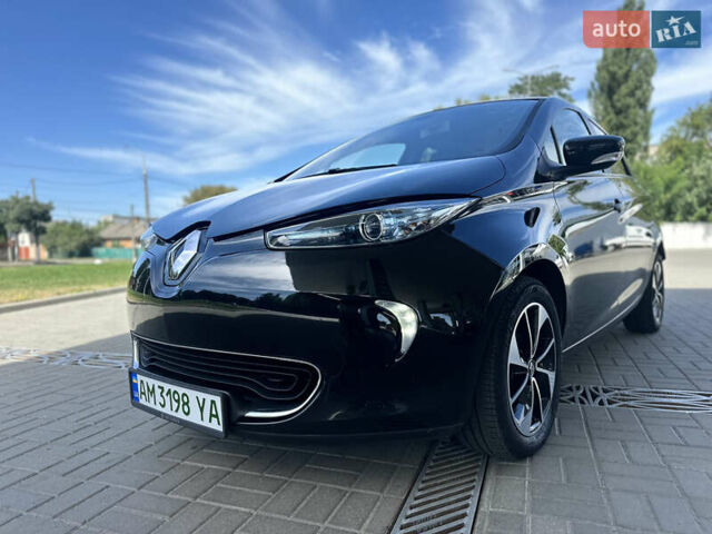 Черный Рено Зое, объемом двигателя 0 л и пробегом 85 тыс. км за 11950 $, фото 9 на Automoto.ua