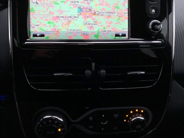 Чорний Рено Зое, об'ємом двигуна 0 л та пробігом 68 тис. км за 9500 $, фото 13 на Automoto.ua