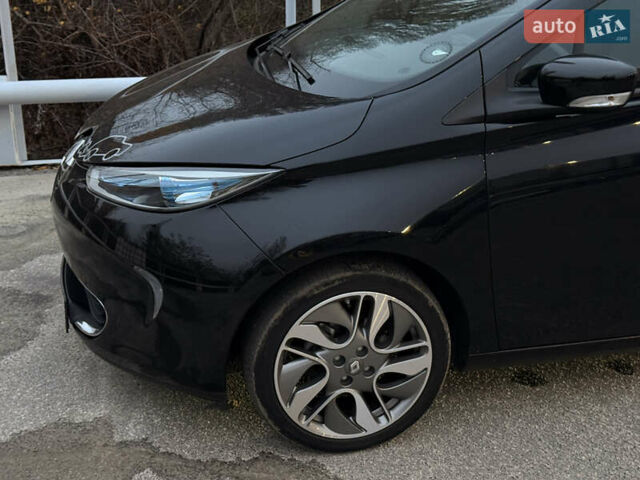 Черный Рено Зое, объемом двигателя 0 л и пробегом 46 тыс. км за 9700 $, фото 8 на Automoto.ua
