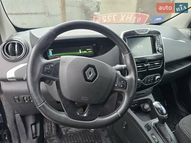 Чорний Рено Зое, об'ємом двигуна 0 л та пробігом 100 тис. км за 8999 $, фото 27 на Automoto.ua