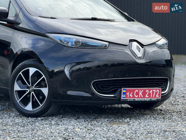 Черный Рено Зое, объемом двигателя 0 л и пробегом 99 тыс. км за 9950 $, фото 1 на Automoto.ua