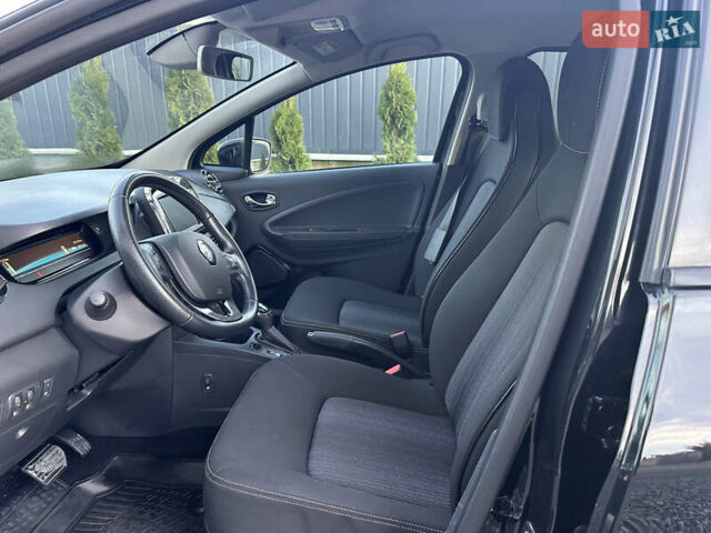 Черный Рено Зое, объемом двигателя 0 л и пробегом 152 тыс. км за 8700 $, фото 6 на Automoto.ua